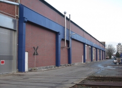 deutsche-bahn-werke-dessau-isocolor-textura-genietet-360m2-001